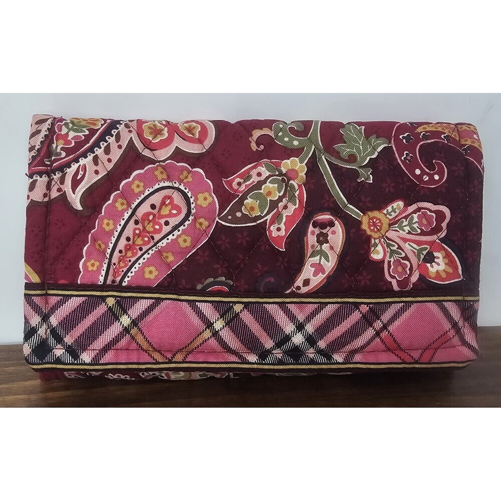 Retired Vera Bradley Piccadilly Plum Trifold Paisley Quilted Canvas Wallet